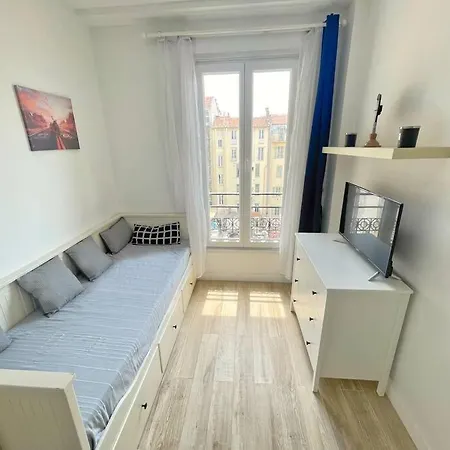 Au Coeur De Apartment